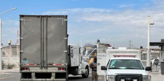 MUERE MOTOCICLISTA AL SER ARRASTRADO POR TRAILER
