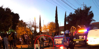 BALEAN A MUJER EN LA PISCINA CTM
