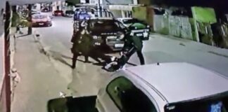 (VIDEO) POLICÍAS DETIENEN Y GOLPEAN A PRESUNTO ASALTANTE EN LEÓN