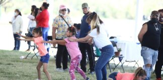 LEONESES CELEBRAN DÍA DE LA FAMILIA EN PARQUES Y DEPORTIVAS