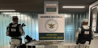 DETIENEN A EXTRANJEROS CON MILLONES DE PESOS EN JOYAS EN AEROPUERTO DEL BAJÍO