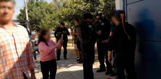 DETIENEN A NIÑOS POR ANDAR ROBANDO EN JARDINES DE PROVIDENCIA