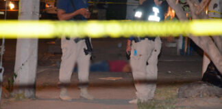 SALE DE TIENDA Y ES ASESINADO EN LA COLONIA CASA BLANCA