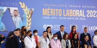 RECIBEN BOMBEROS Y 21 EMPRESAS, GALARDÓN AL MÉRITO LABORAL 2022