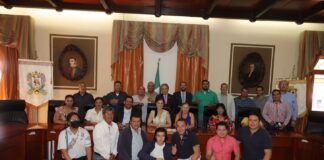 CAPACITARÁN A COMERCIANTES EN TEMAS DE HISTORIA Y TURISMO DE LA CIUDAD