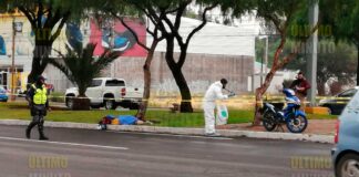 MUERE MOTOCICLISTA AL DERRAPAR EN EL BULEVAR AEROPUERTO