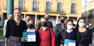 RECONOCEN A MEJORES ESTUDIANTES EN OLIMPIADAS DEL CONOCIMIENTO