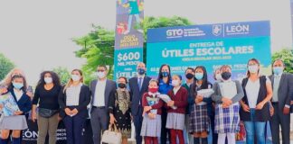 APOYAN A 4 MIL 175 ESTUDIANTES CON KITS DE ÚTILES ESCOLARES