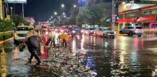 RETIRAN MÁS DE 36 TONELADAS DE BASURA ARRASTRADA POR LA LLUVIA
