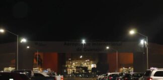 “TRUENA” TREN DE ATERRIZAJE DE AVIÓN EN EL AEROPUERTO DEL BAJIO