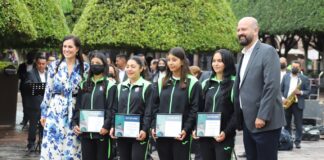 RECONOCEN A JÓVENES DEPORTISTAS POR PONER EN ALTO A LEÓN