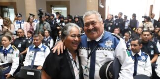 RECONOCEN TREYECTORIA DEL COMANDANTE SALVADOR VALLEJO TRAS 53 AÑOS DE SERVICIO