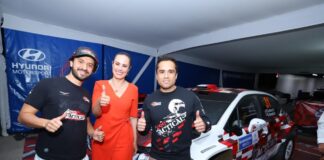 RECIBE ALE GUTIÉRREZ A ESCUDERÍAS DEL RALLY