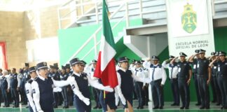 RECONOCE ALE GUTIÉRREZ A LA MAESTRA CARMEN GARCÍA, FUNDADORA DE LA ENOL