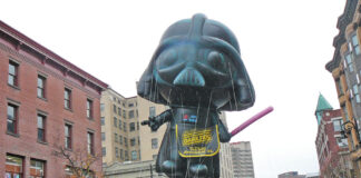 SORPRENDERÁN GLOBOS GIGANTES EN DESFILE DEL 21 DE ENERO