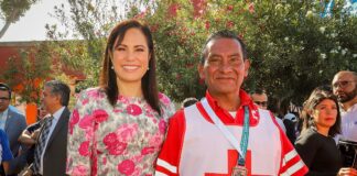 ENTREGA ALE GUTIÉRREZ DONATIVO A LA CRUZ ROJA POR MÁS DE 2 MDP