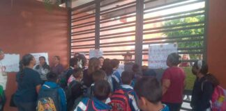 PIDEN SEGURIDAD EN ESCUELA POR NIÑO AGRESIVO EN LA MOREÑA