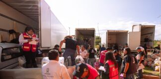 ENTREGAN APOYOS A VECINOS DE SAN PEDRO DE IBARRA