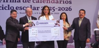 FIRMAN CALENDARIOS ESCOLARES OFICIALES PARA EL CICLO 2025-2026