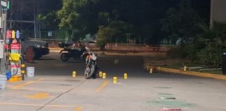 POR “PARECER SOSPECHOSO”, GUARDIA BALEA A MOTOCICLISTA EN GASOLINERA