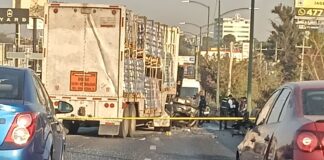 TRÁILER SE QUEDA SIN FRENOS Y PROVOCA TRÁGICO ACCIDENTE; HAY UN MUERTO