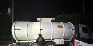 ASEGURA POLICÍA ESTATAL DE CAMINOS PIPA CON 20 MIL LITROS DE HIDROCARBURO