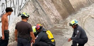 RESCATAN A DOS MENORES ARRASTRADOS POR LA CORRIENTE EN LEÓN