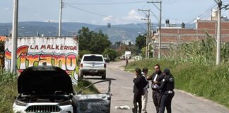 INCENDIAN AUTO TRAS PRESUNTO ASALTO EN LEÓN