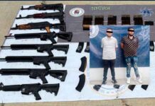 DETIENEN A DOS HOMBRES CON ARMAS LARGAS EN LEÓN