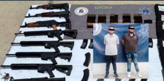 DETIENEN A DOS HOMBRES CON ARMAS LARGAS EN LEÓN