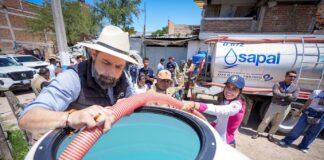 ENTREGAN 300 TINACOS A FAMILIAS DE SAN JUAN DE ABAJO