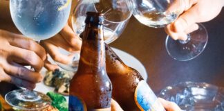 DIPUTADOS PONEN EN LA MIRA AL ALCOHOL Y A LA COMIDA “SALADA”: IEPS PODRÍA SUBIR EN 2027 IEPS A COMIDA SALADA
