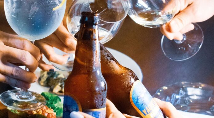 DIPUTADOS PONEN EN LA MIRA AL ALCOHOL Y A LA COMIDA “SALADA”: IEPS PODRÍA SUBIR EN 2027 IEPS A COMIDA SALADA