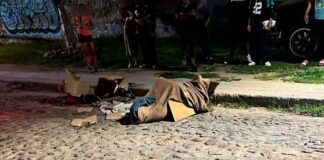 ABANDONAN CADÁVER ENVUELTO EN COBIJAS EN EL BARRIO DE SAN MIGUEL